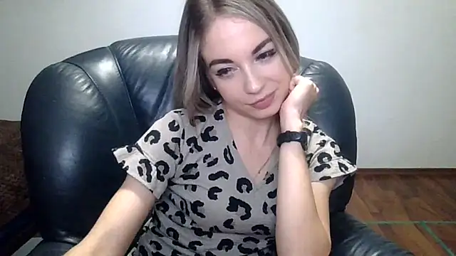 Miss_solomia's cam snapshot