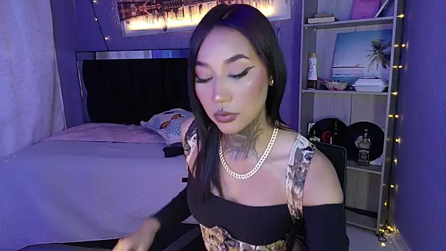 lyam_ebony_'s cam snapshot