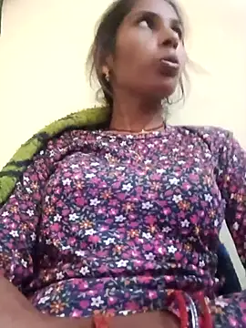 Veshali_Love143's cam snapshot