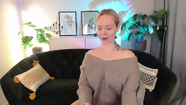 Natalee_Love's cam snapshot