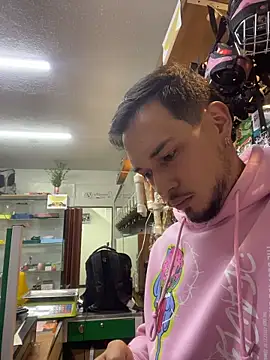 Leonardmoppet live sex cam