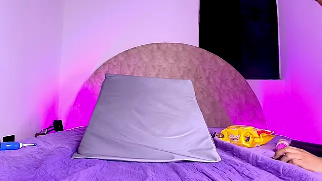 anisha_x's cam snapshot