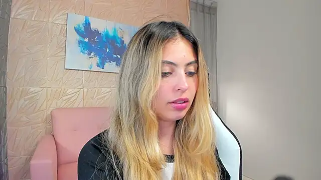 magic_fernanda's cam snapshot