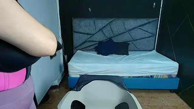 ScarletWard_'s cam snapshot