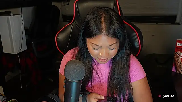 Bubbleliyah live sex cam