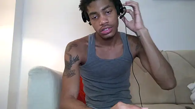 BlackBullTitus live sex cam