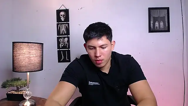 JamesCr_ live sex cam