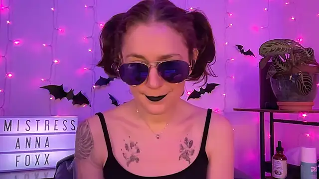 mistressannafoxx's cam snapshot