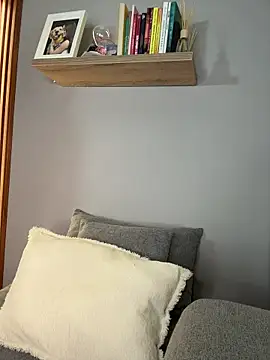 FridaKlein live sex cam