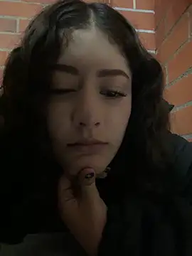 Amber_rose_outdoors's cam snapshot