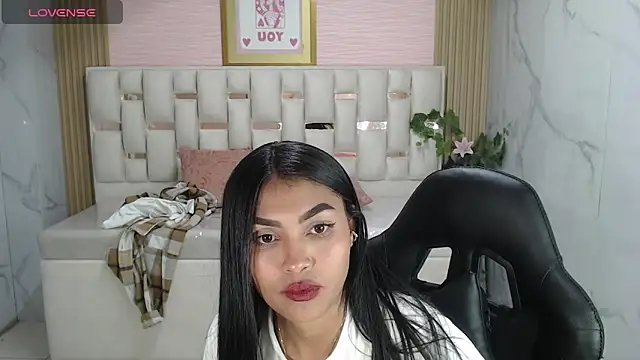 lissandra_s's cam snapshot