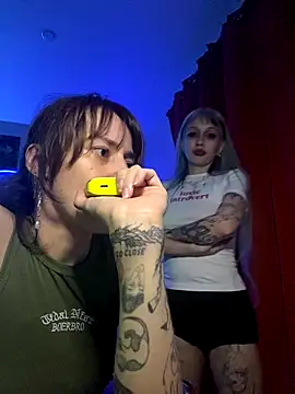 Dooubletroublee live sex cam