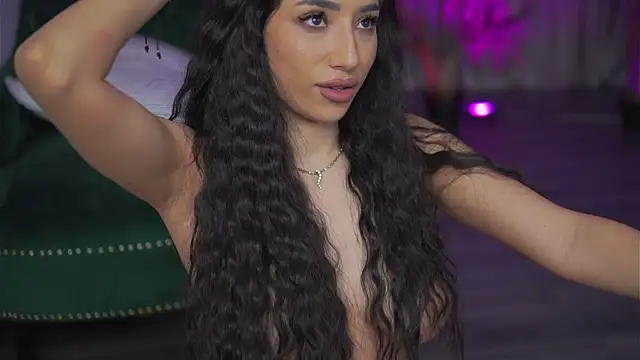 GinaValentinna's cam snapshot