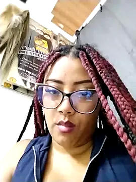 Ebony-Goddess19's cam snapshot