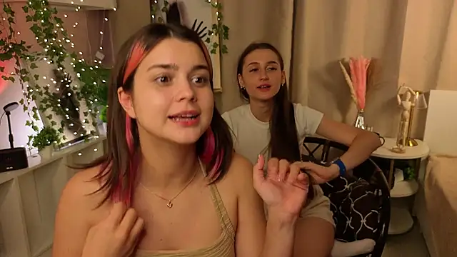 SharieTenuta live sex cam