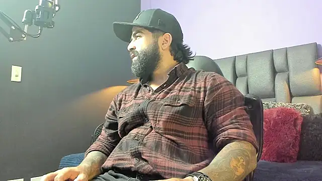 Lyon_vach live sex cam