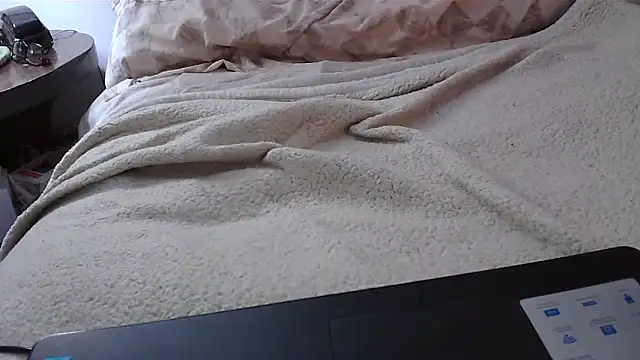 Hand69someguy live sex cam