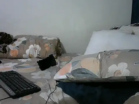 Bustyquin's cam snapshot