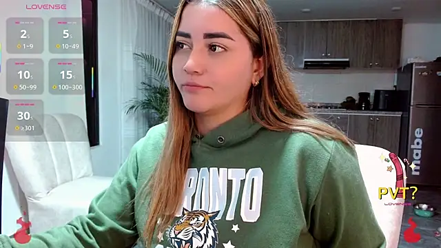 Lucia_star__'s cam snapshot