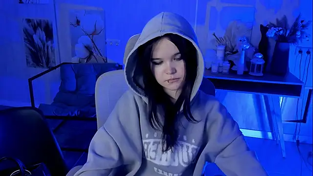 Elainebeness's cam snapshot