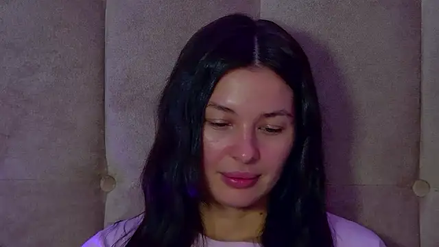 AlexandraBloom's cam snapshot