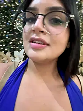 LucianaQuen's cam snapshot