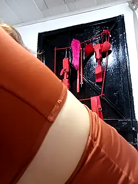 Alis_1327's cam snapshot