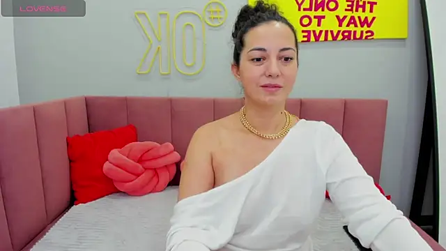 Linda_Insatiable's cam snapshot