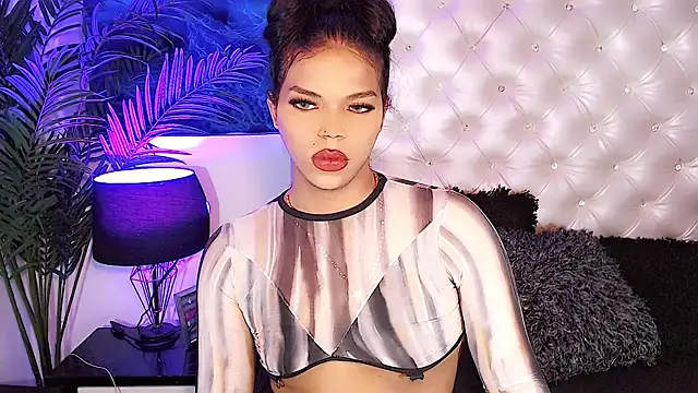 Keira_Fox31 live sex cam