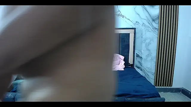 genesis_and_alex's cam snapshot