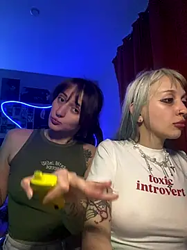 Dooubletroublee's cam snapshot