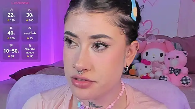 melody_suarez's cam snapshot