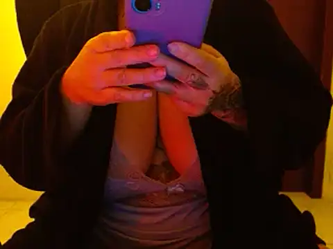 vaholiver live sex cam