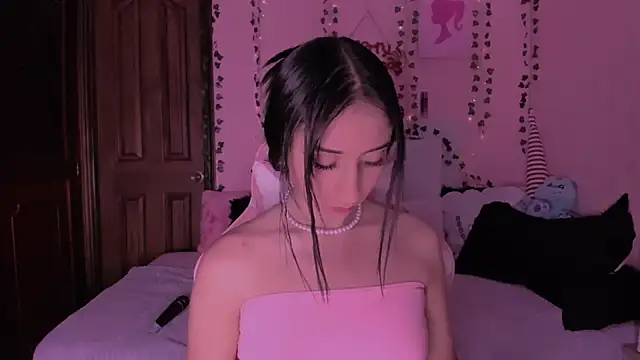 gabyye_capprins's cam snapshot