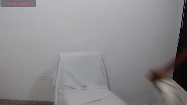 NiaOlsson_'s cam snapshot