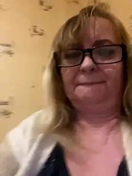 Irina2909@xh's cam snapshot