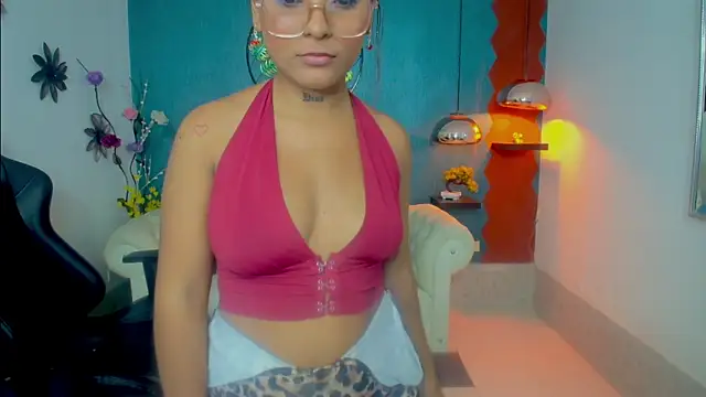 Scandarkmarie's cam snapshot