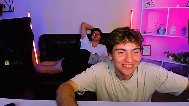 travis_wolf_ live sex cam