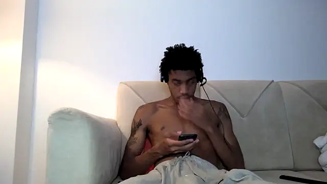 BlackBullTitus live sex cam