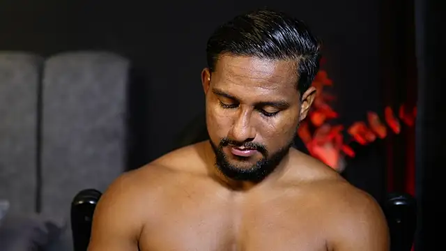 CallumMuscle live sex cam