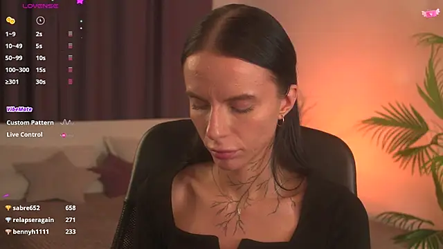 livia_starwars's cam snapshot