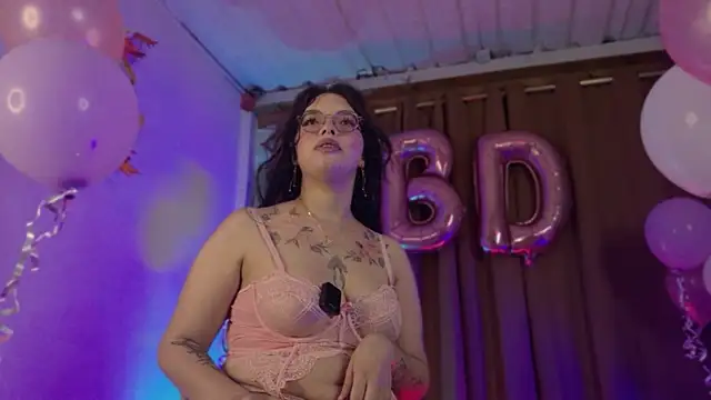 Little_maeve's cam snapshot