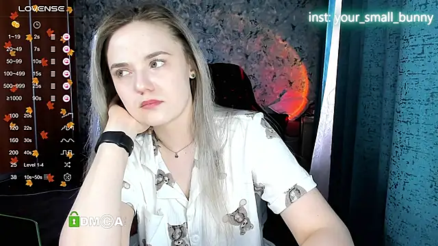 Your_small_bunny's cam snapshot