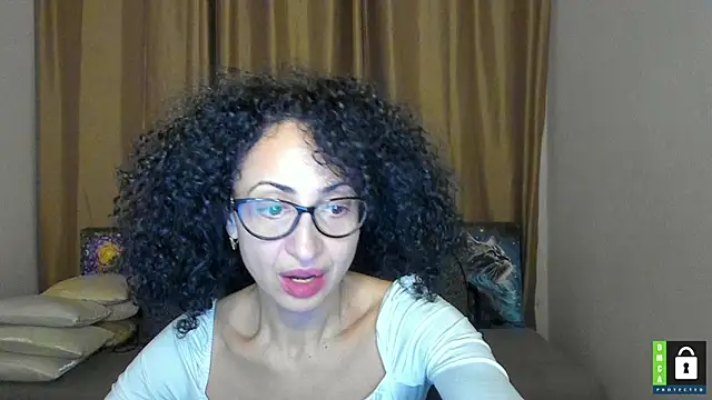 Arianasweety23's cam snapshot