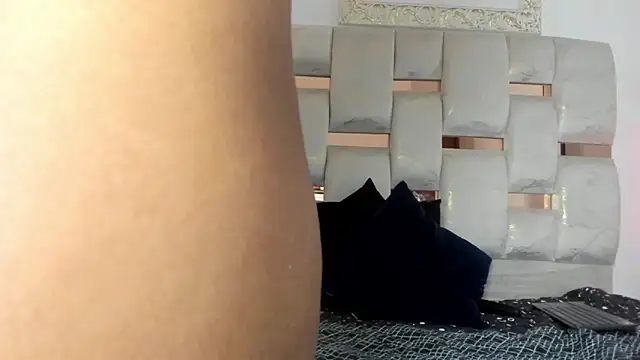 Nyra_18's cam snapshot