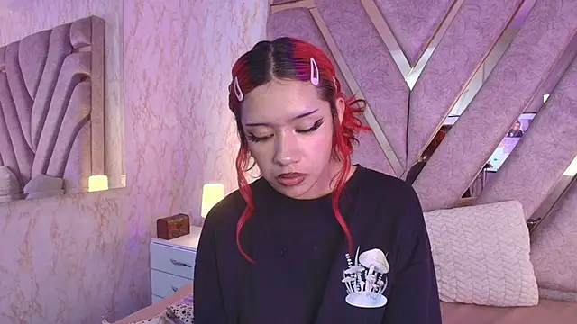 redd_pandaa's cam snapshot