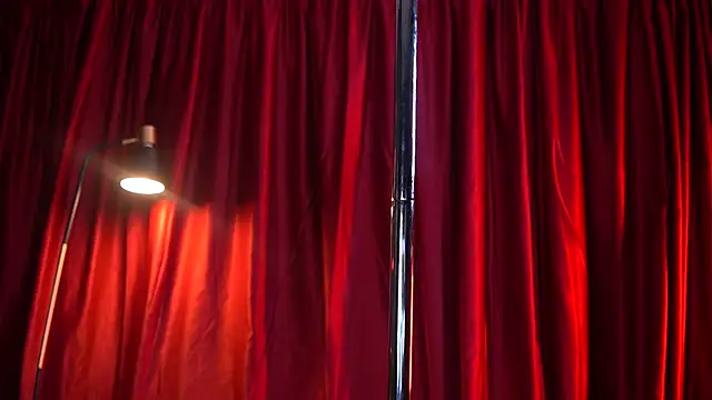 Evelyn_Evyyy live sex cam