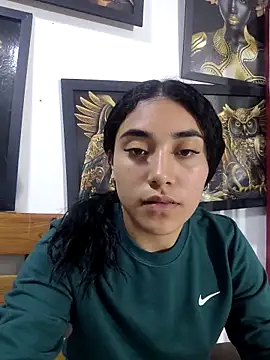 AmberGold-'s web cam