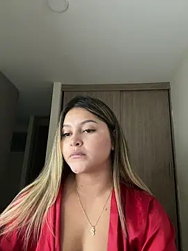 lunablossom_ live sex cam