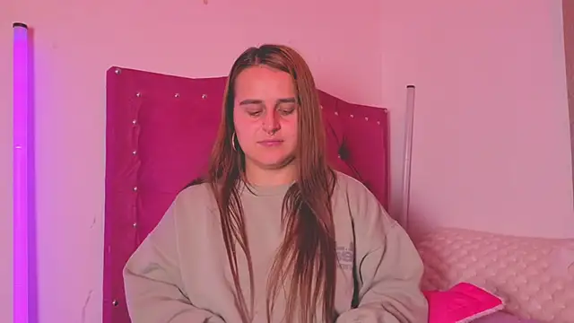 evy_orange1's cam snapshot